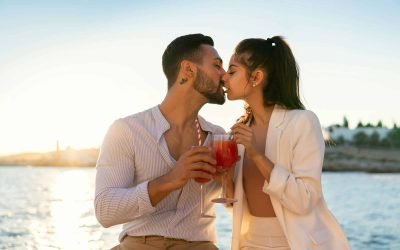 Escort service Passionate kisses
